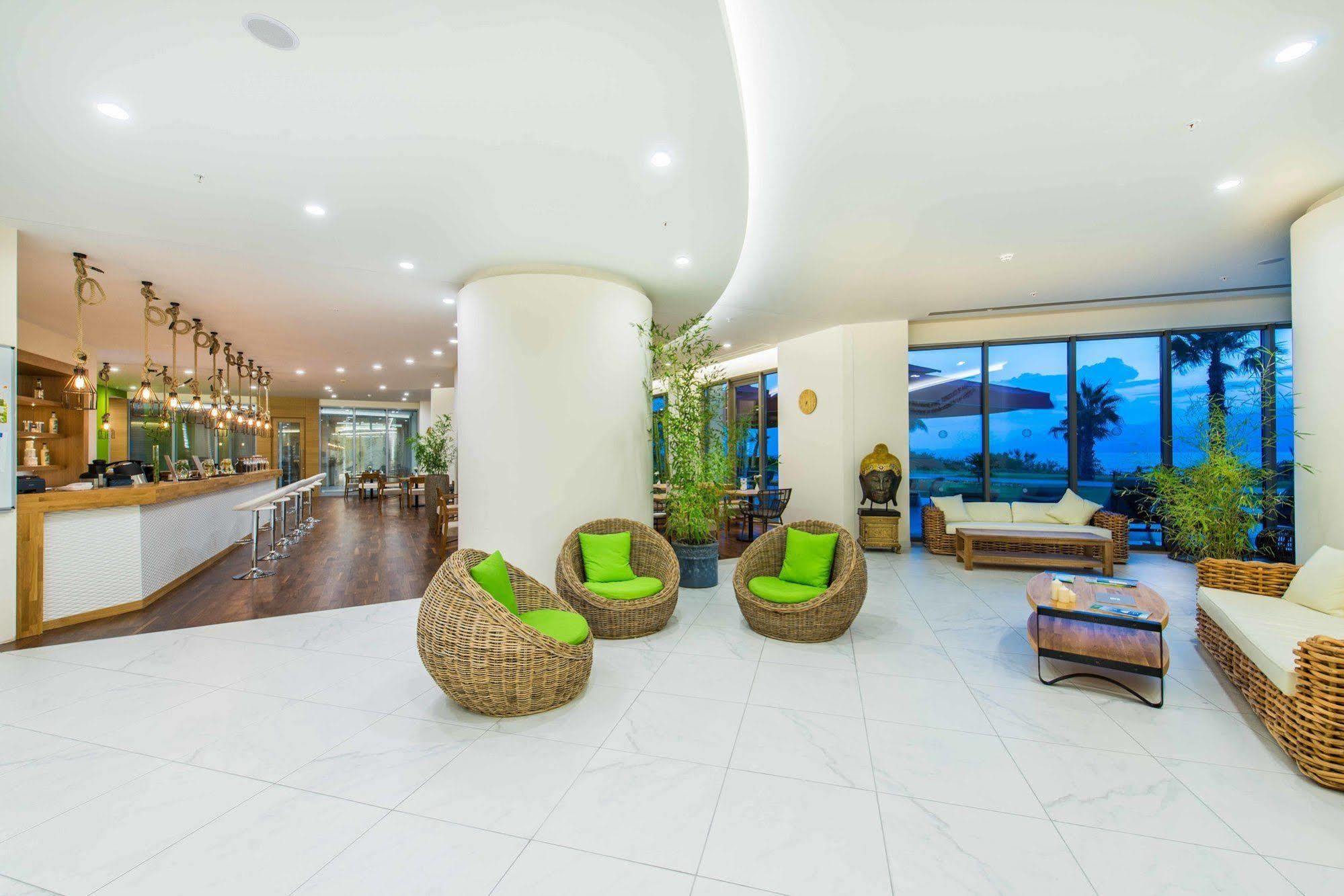 The Lifeco Antalya Well-Being Detox Center And Vegan Hotel Exterior photo